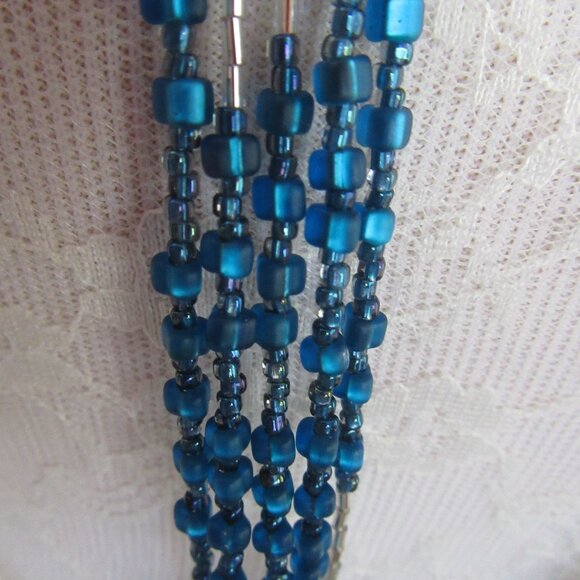 Vintage Chico's long blue beaded necklace - Picture 4 of 7